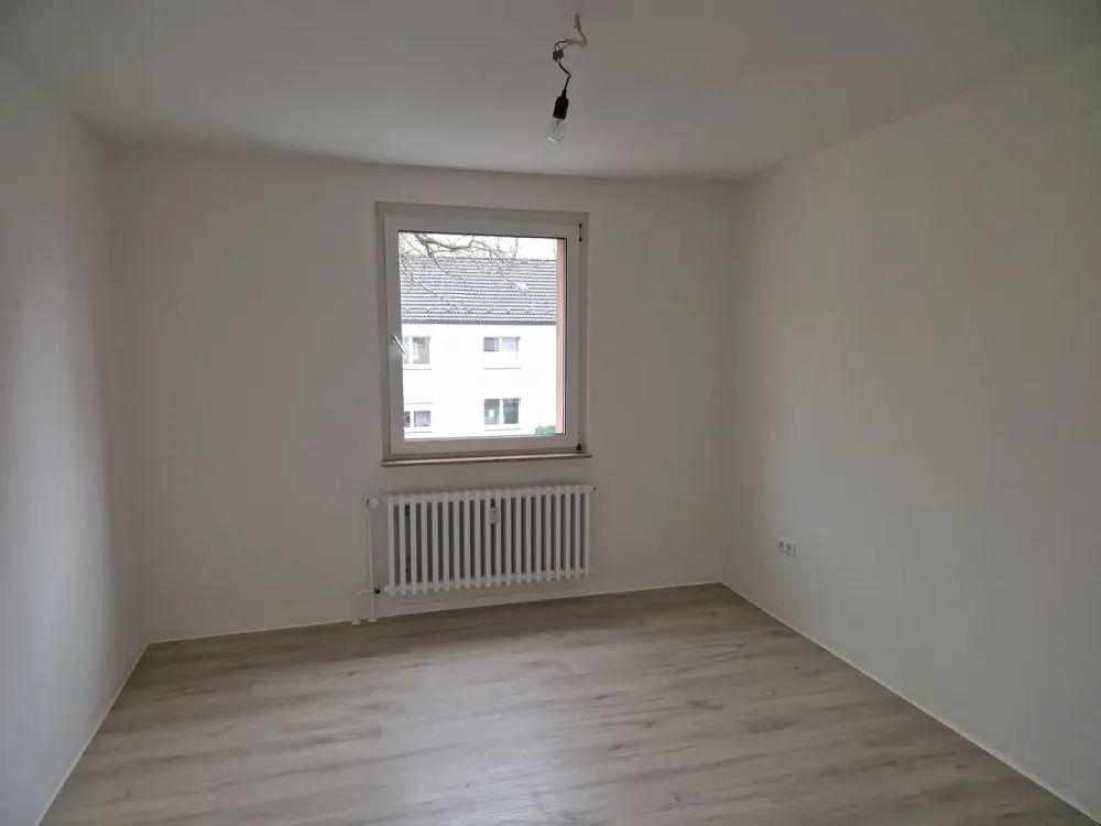 Diese umfangreich renovierte, barrierearme EG-Wohnung wartet auf SIE!