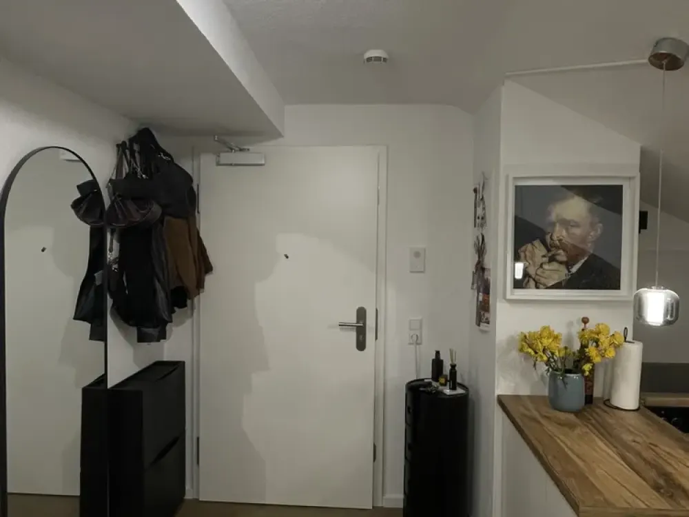 Living with Character: 1.5-Room Apartment in Stuttgart-West