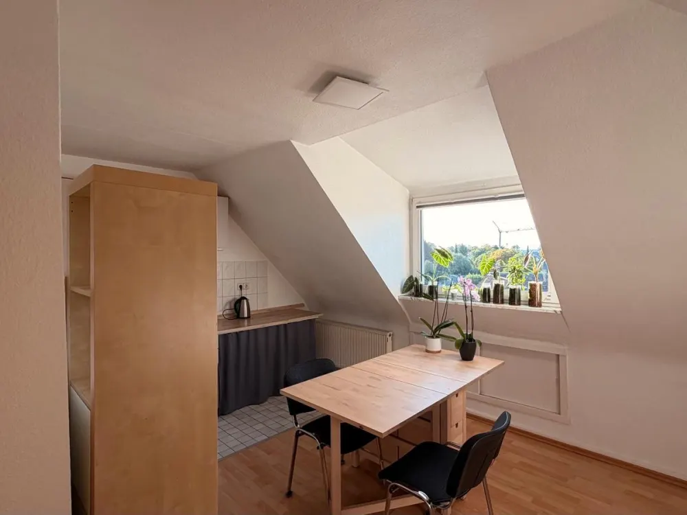 Helle Wohnung Dachgeschoss Dortmund Oespel in Uninähe & Indupark