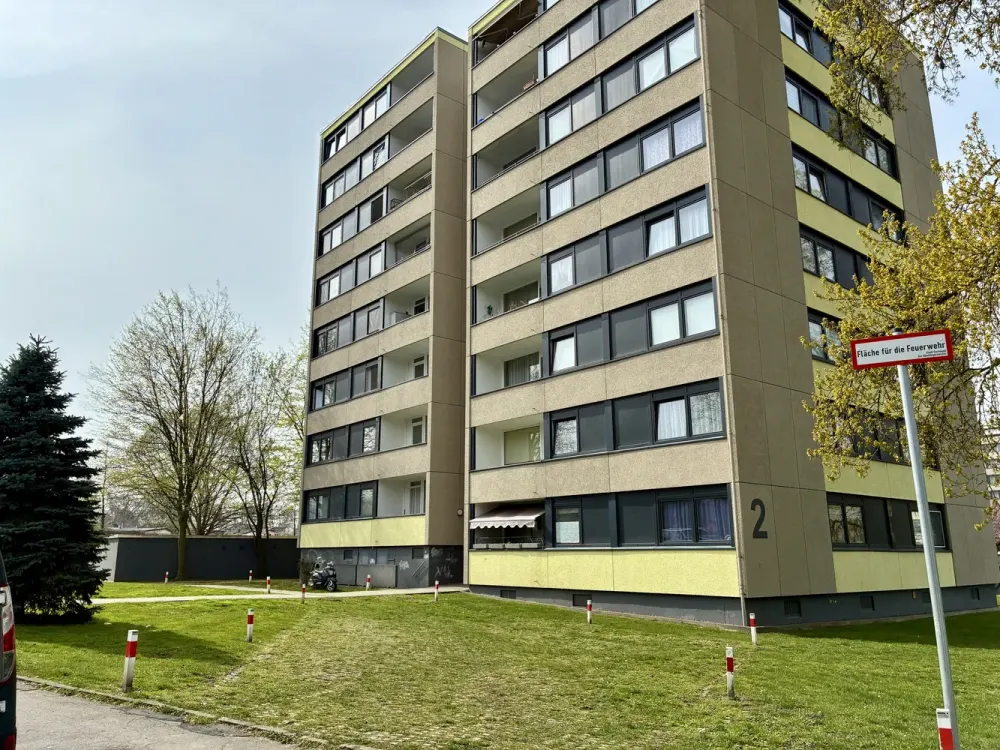 Frisch renovierte 3,5 Zimmer über den Dächern von Eving