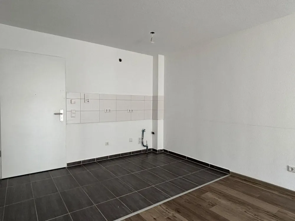 Neuwertige 2 Zimmer Wohnung mit Balkon!