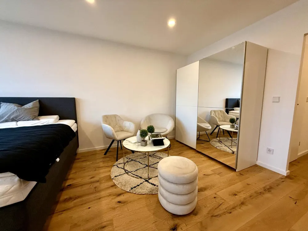 Kernsaniert: 1-Zimmer Wohnung in Frankfurt Nied