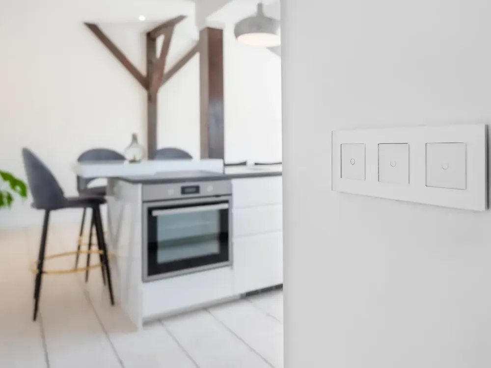 Helle Dachgeschoss-Wohnung mit Süd-/Ost-Balkon ohne Fahrstuhl