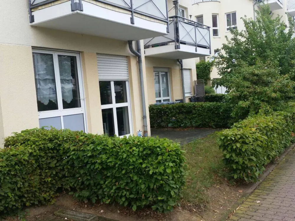 1-Zimmer-Whg. mit separater Küche, Terrasse und neuem Bad