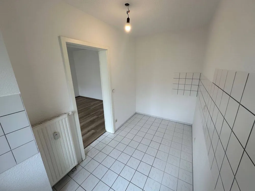 1-Zimmer-Whg. mit separater Küche, Terrasse und neuem Bad