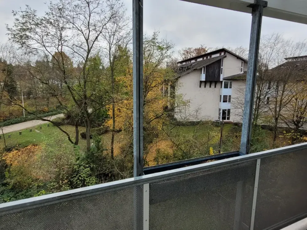 Geschmackvolle Penthouse-Maisonette-Wohnung mit zwei Zimmern und Galerie in Darmstadt