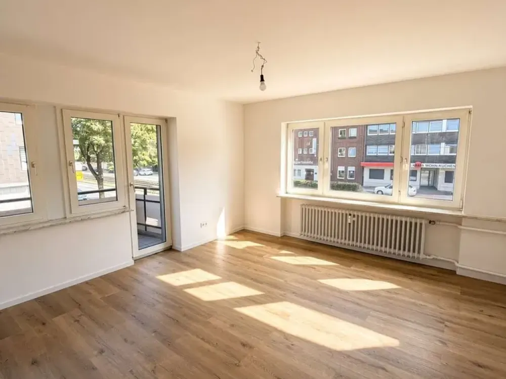 Frisch renovierte Wohnung mit Balkon