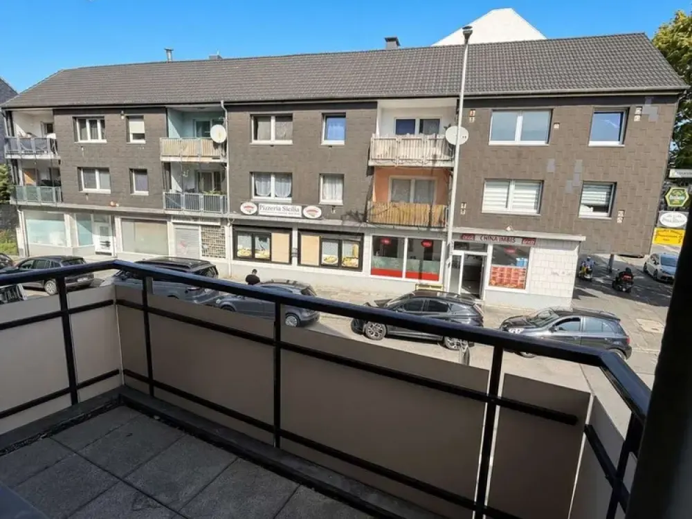 Frisch renovierte Wohnung mit Balkon