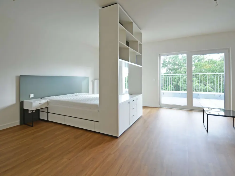 Bitte keine Anrufe!! Singlewohnung über den Dächern Berlins.