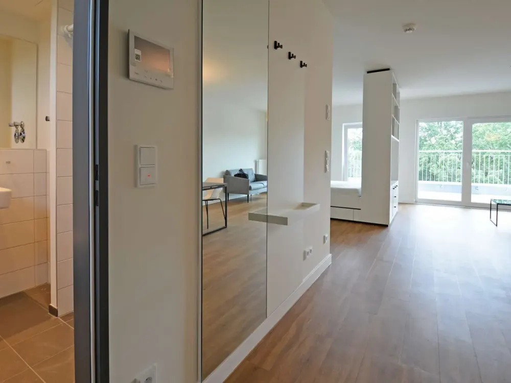 Bitte keine Anrufe!! Singlewohnung über den Dächern Berlins.