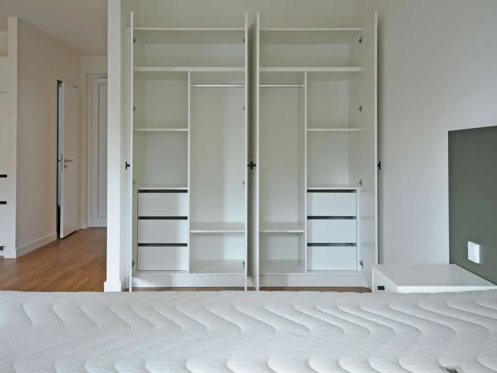 Bitte keine Anrufe!! Singlewohnung über den Dächern Berlins.