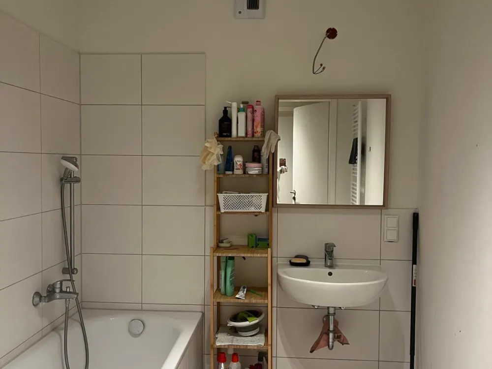 Möbliertes Zimmer in Frauen-WG ab 01.10.