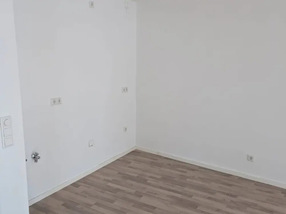 Helle 2-Zimmer-Wohnung mit großem Balkon in Langenfeld