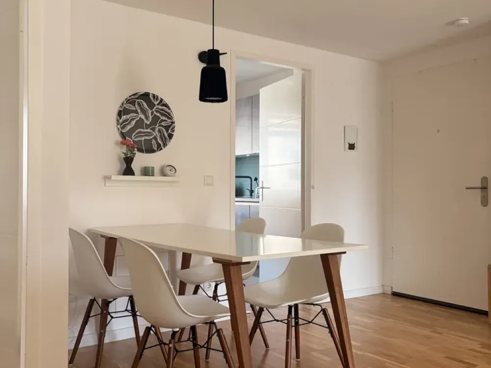 Modernisierte, möblierte 3-Zimmer-Wh in Spandau. TG-Stellplatz. Wohnen auf Zeit. Nähe Havelufer.