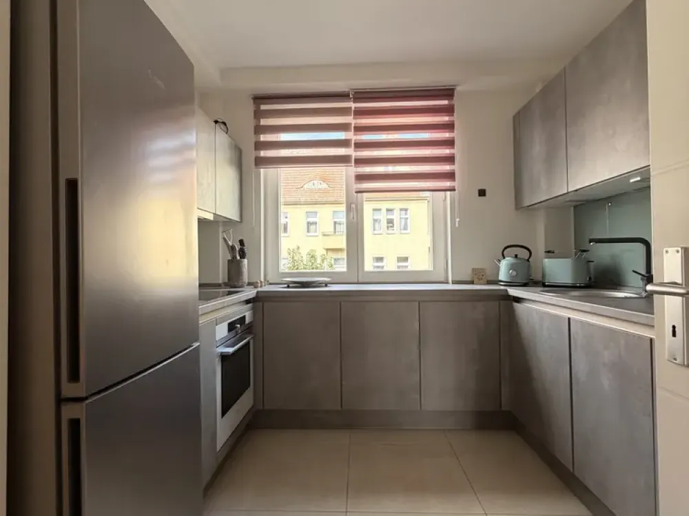 Modernisierte, möblierte 3-Zimmer-Wh in Spandau. TG-Stellplatz. Wohnen auf Zeit. Nähe Havelufer.