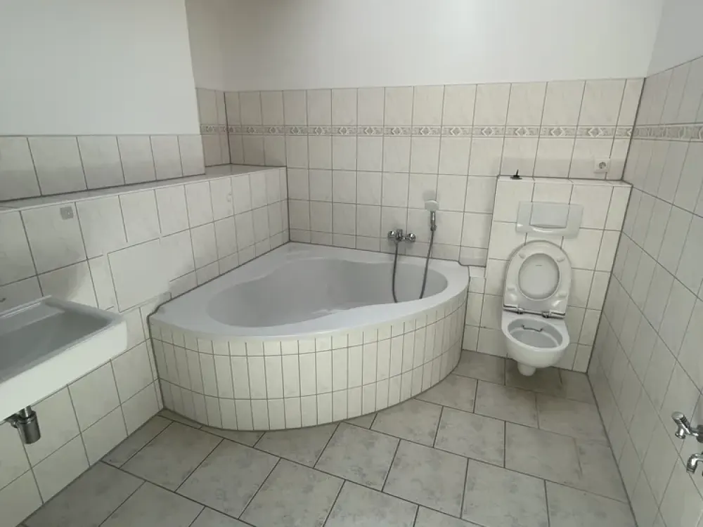 Bright 4-Room Apartment for Families or Couples in the Attic