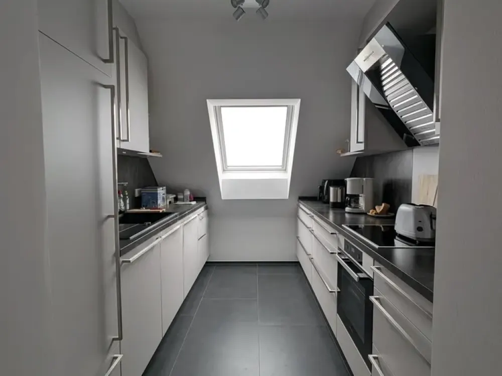 Unbefristete Vermietung: moderne, neuwertige 3,5-Zimmer-Dachgeschosswohnung in Walddorfhäslach