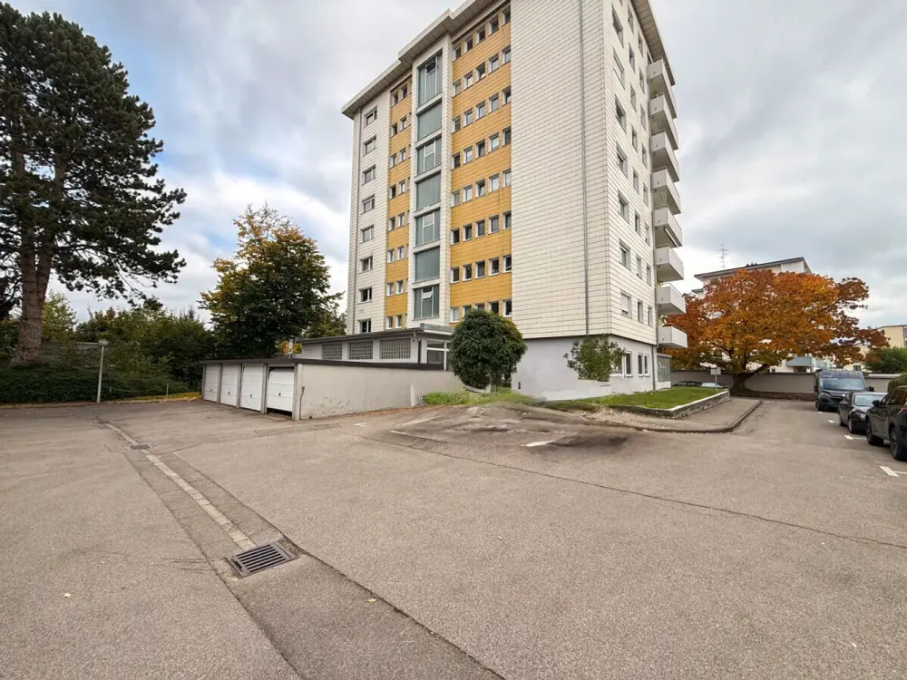 Attraktive 4-Zimmer-Wohnung mit Balkon und Stellplatz in Lindau-Reutin