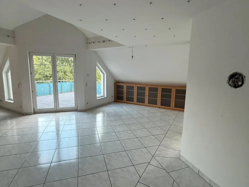 Großzügige 140 m² Wohnung mit 2 Dachterrassen