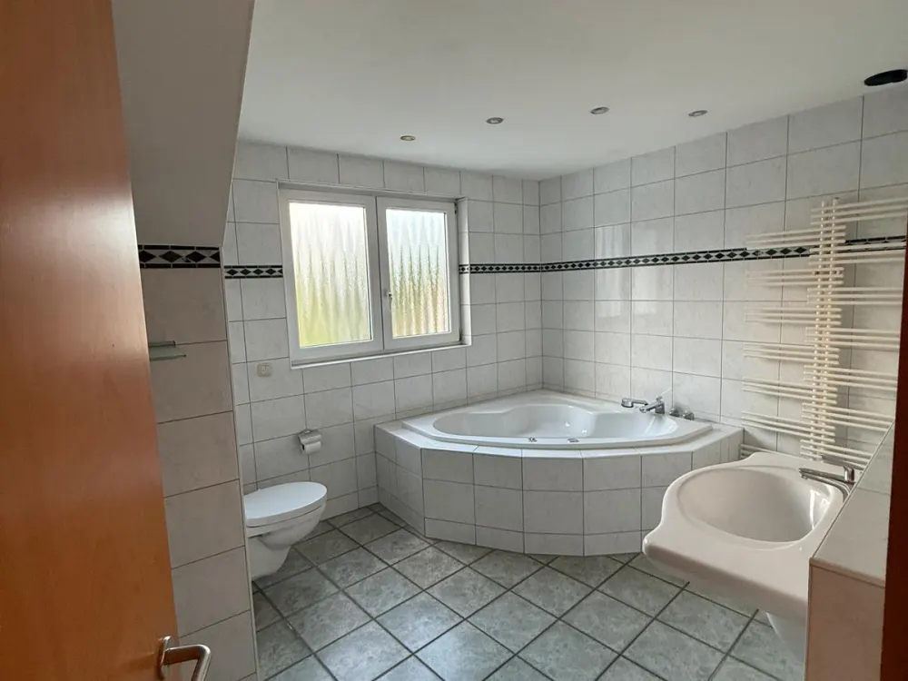 Großzügige 140 m² Wohnung mit 2 Dachterrassen