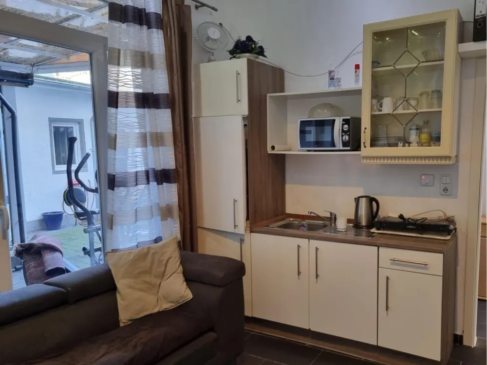 1-Zimmer-Wohnung Hastedt 35 qm,möbiliert,WLAN, Warm 750€ 01.08.26