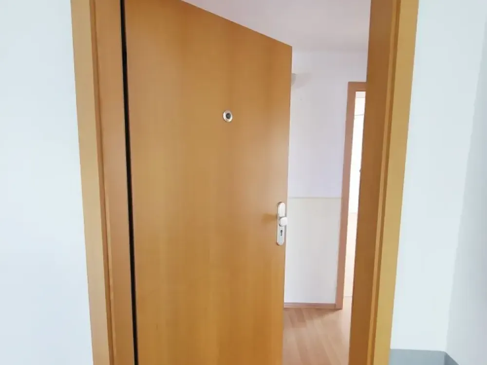 Helle Dachgeschosswohnung in guter Lage