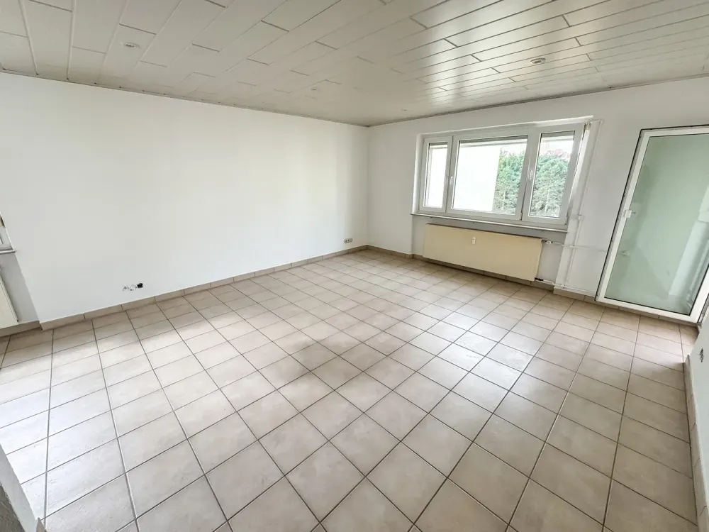 Große 2-Zimmer-Wohnung in zentraler Lage von Schwalbach!