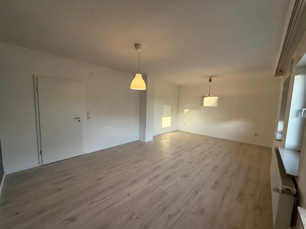 2 ZKB Wohnung (75 m²) mit Wintergarten in Saarlouis - Fraulautern
