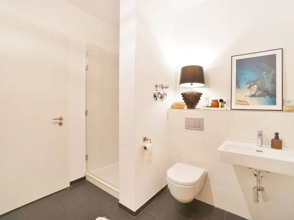 The White - Exklusive Stadtwohnung an der Spree!