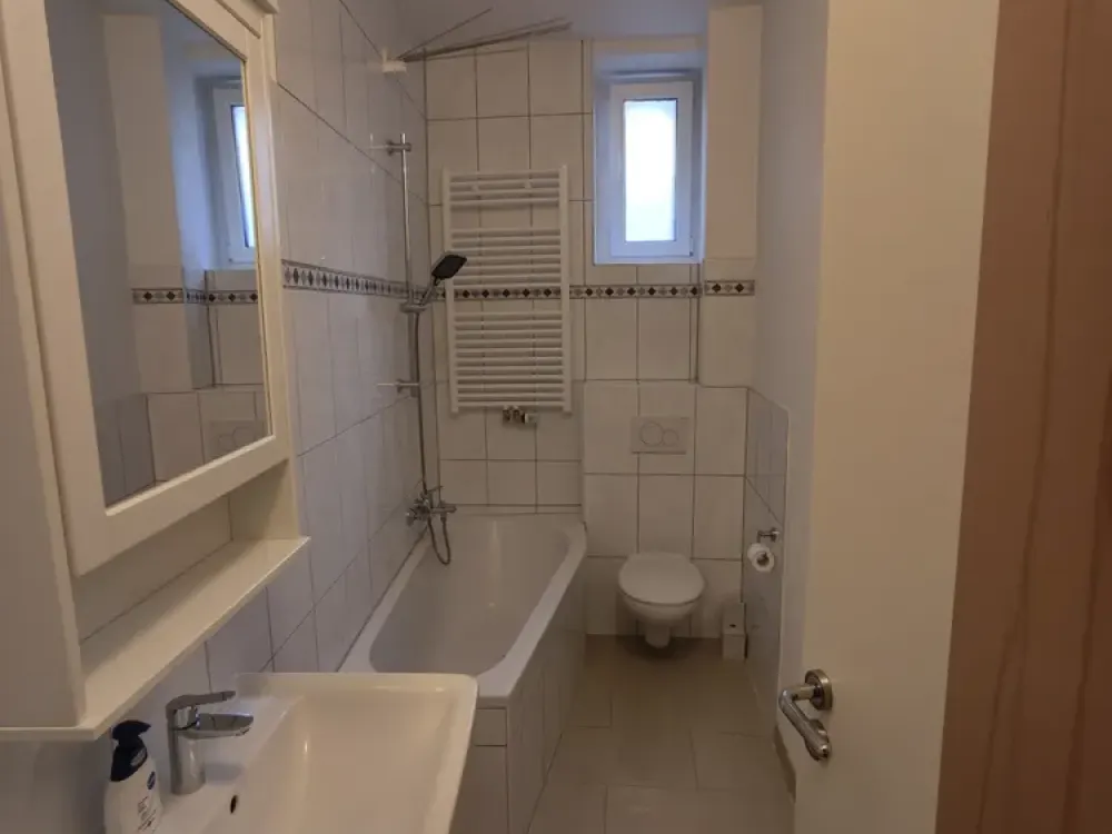 Kernsanierte Altbauwohnung 3-Zimmer-Küche-Bad in attraktiver verkehrsberuhigter Südweststadt-Lage