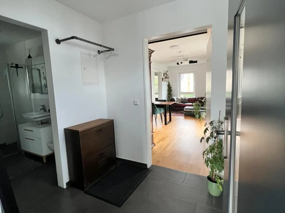 Helle 2-Zimmer-Wohnung (45qm) mit Balkon & EBK in ruhiger Lage