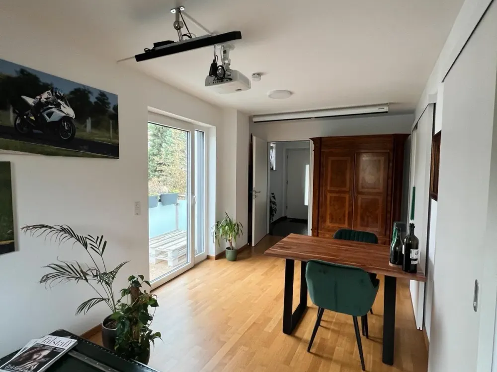Helle 2-Zimmer-Wohnung (45qm) mit Balkon & EBK in ruhiger Lage
