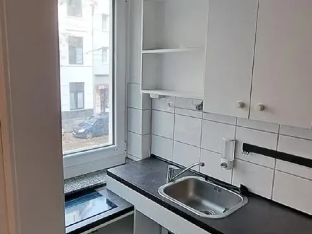 Frei ab 01.10. - Möbliertes 1,5-Zimmer-Apartment in Düsseldorf Bilk