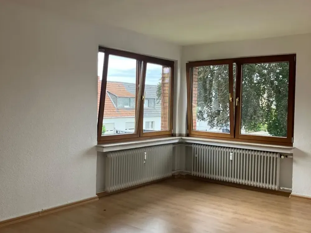 Beautiful bright 3-room apartment in a quiet residential area