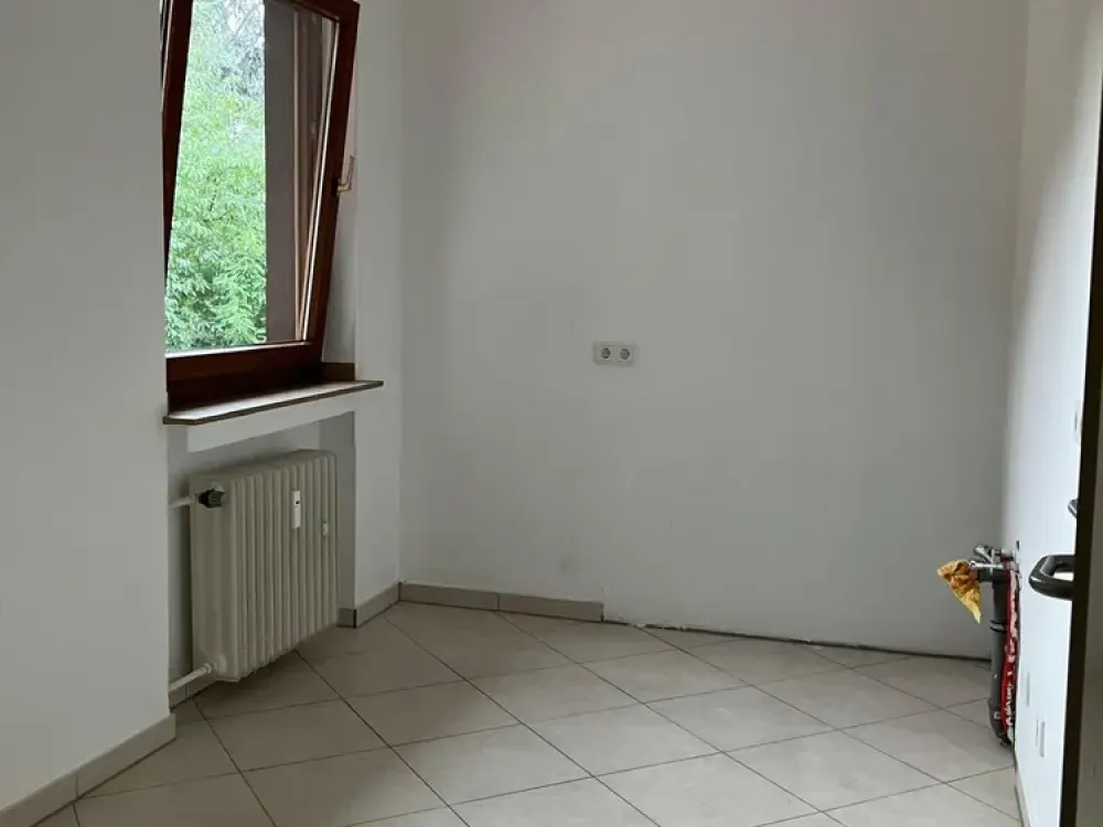 Beautiful bright 3-room apartment in a quiet residential area