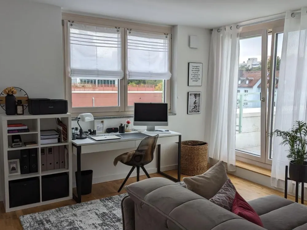 Hochformatige 2-Zimmer-Wohnung mit Balkon in München, Preußenstraße (80809)