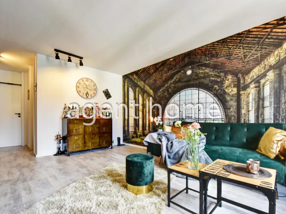 FURNISHED - MODERN LIVING - Apartment with Balcony