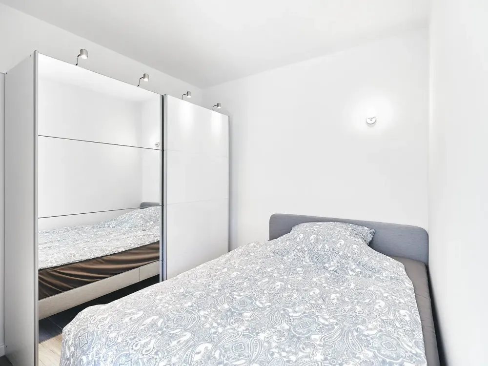 Voll möbliertes, ruhiges Apartment nähe Metro