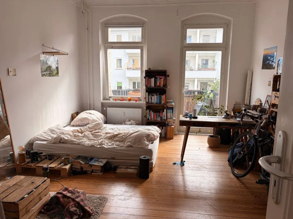 EXCHANGE: Offering 2 Rooms in Moabit for a Smaller Apartment in Berlin