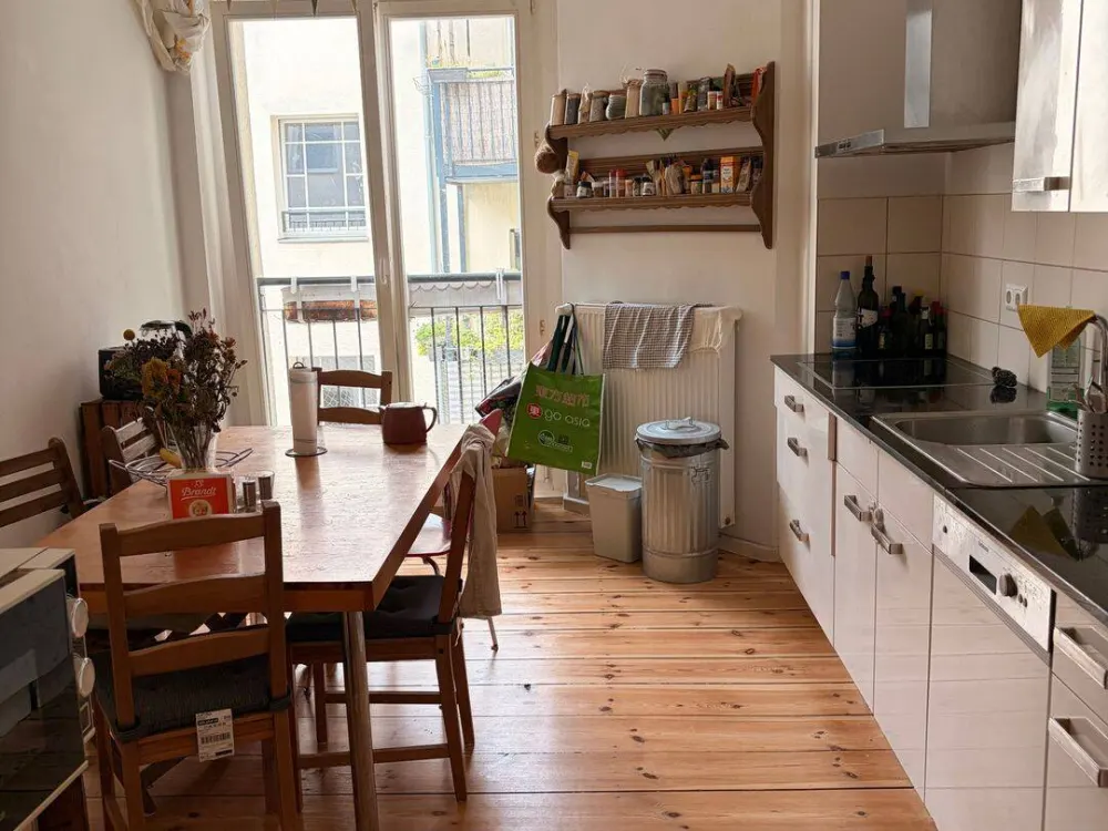 EXCHANGE: Offering 2 Rooms in Moabit for a Smaller Apartment in Berlin