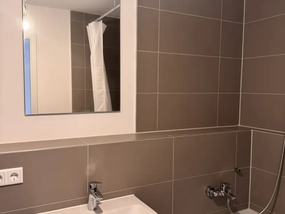 Helle 2-Zimmer-Wohnung mit Terrasse in München-Obermenzing- Nachmieter gesucht ab 01.11.2026