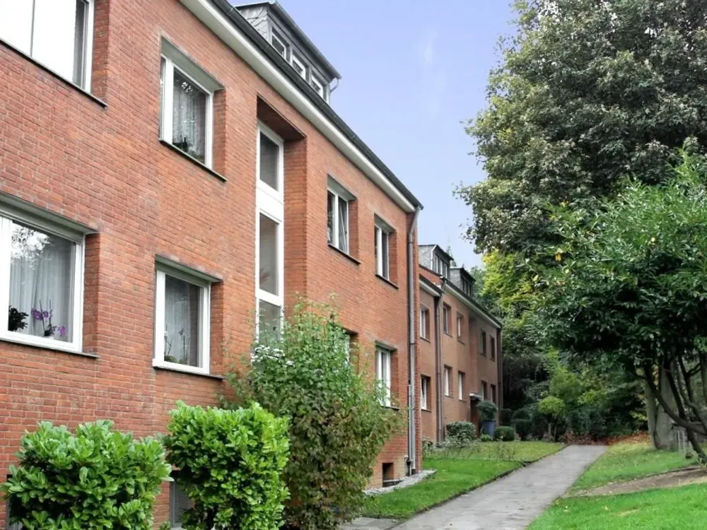 Renoviert und günstig - 1-Zi. Appartement mit Balkon zentral in Mettmann im 1.OG