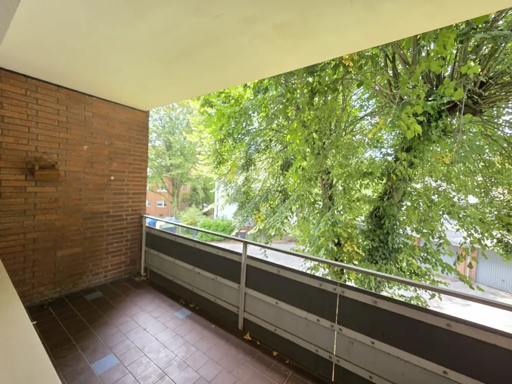 Renoviert und günstig - 1-Zi. Appartement mit Balkon zentral in Mettmann im 1.OG
