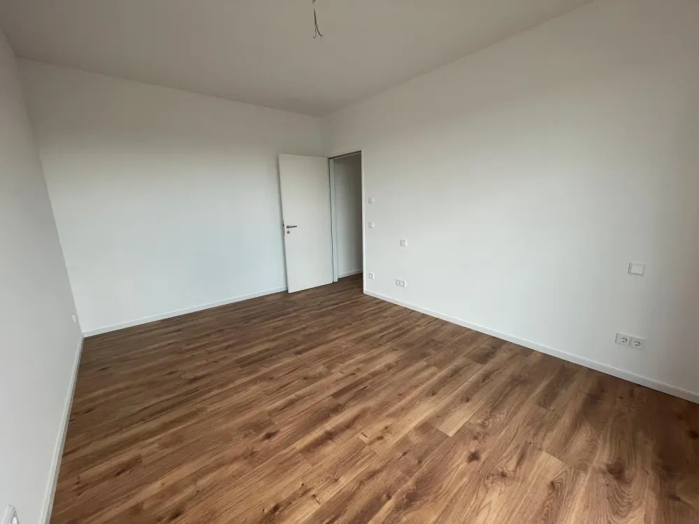 Erstbezug: Moderne 2-Zimmer-Neubauwohnung mit Dachbalkon