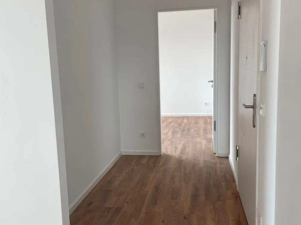 Erstbezug: Moderne 2-Zimmer-Neubauwohnung mit Dachbalkon