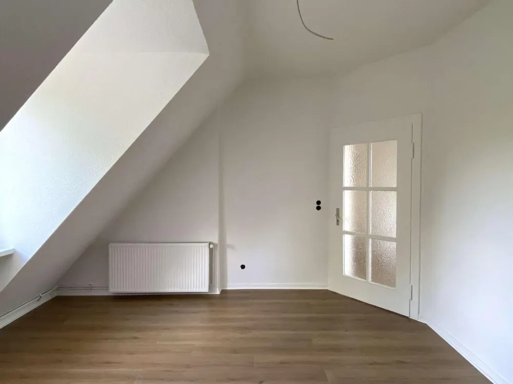 Frisch renovierte 3-Zimmer-Wohnung mit Balkon in Linden-Süd