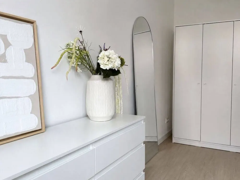 Möblierte und kernsanierte top 2 Zimmer-Wohnung direkt am Alsterlauf! Erstbezug