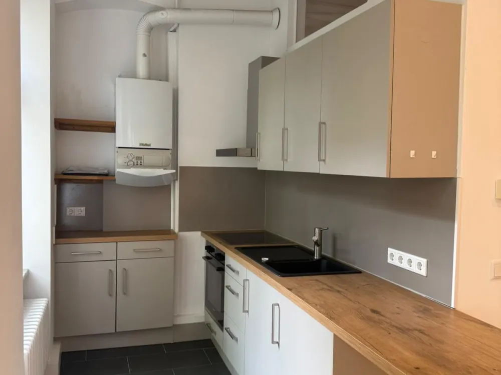 Biete hier eine schöne 2 Zimmerwohnung in Moabit,als Untermiete