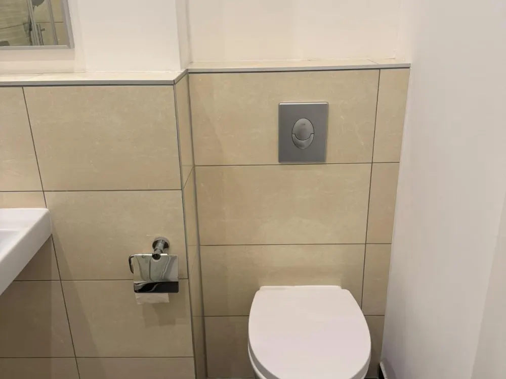 Biete hier eine schöne 2 Zimmerwohnung in Moabit,als Untermiete