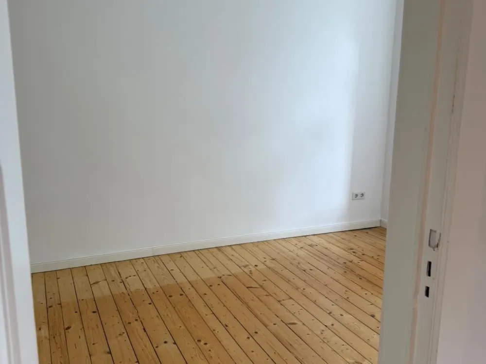 Biete hier eine schöne 2 Zimmerwohnung in Moabit,als Untermiete